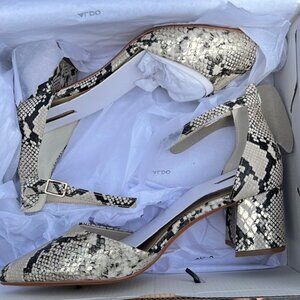 EUC Faux Snake Skin Aldo Heel
